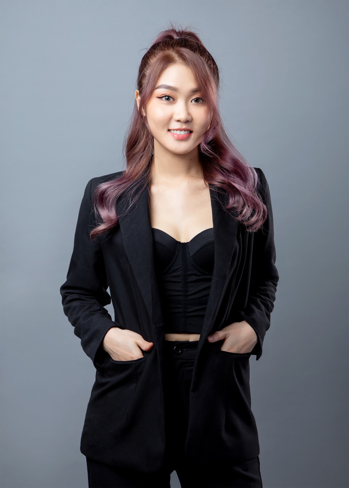 Mrs. SƯƠNG NGUYỄN